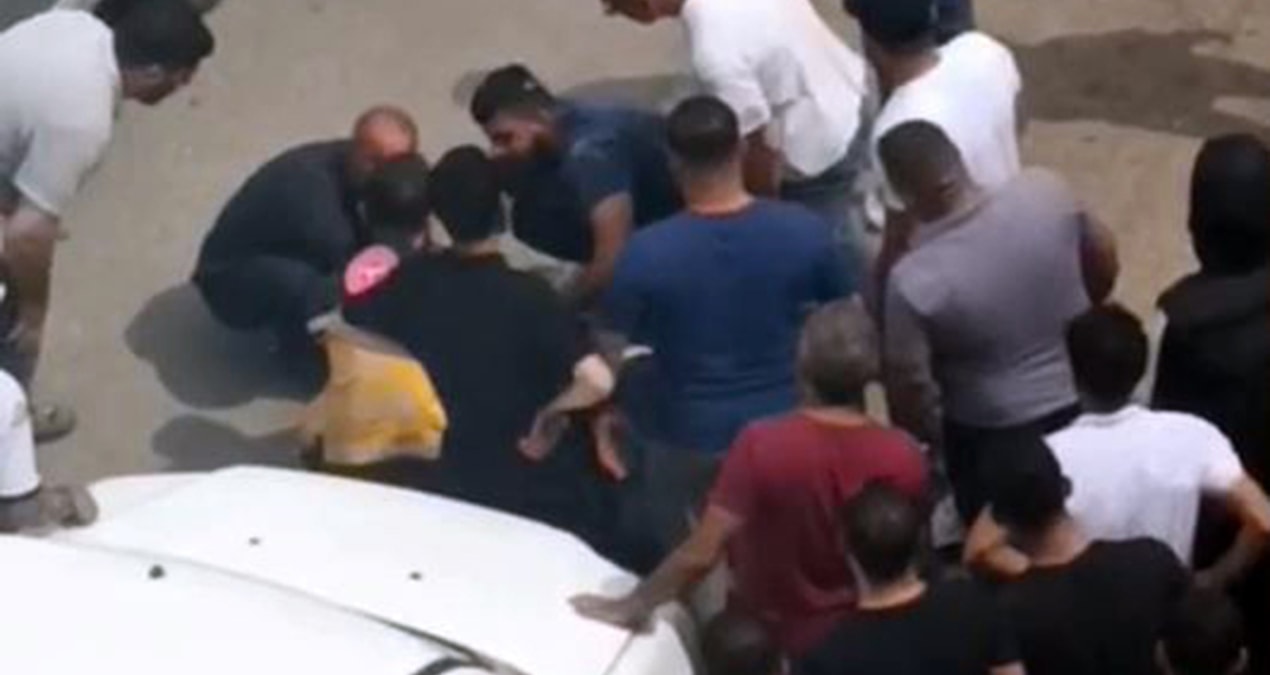 Kritik Açıklama: Sokak ortasında silahlı saldırı: 1 ölü, 1 yaralı - Son Dakika: Gelişmeler Takip Ediliyor