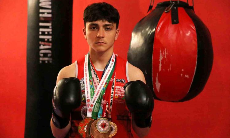 Son Gelişme: Sokaktan geçerken gördüğü spor salonu hayatını değiştirdi: Şimdi dünya şampiyonluğu peşinde - Son