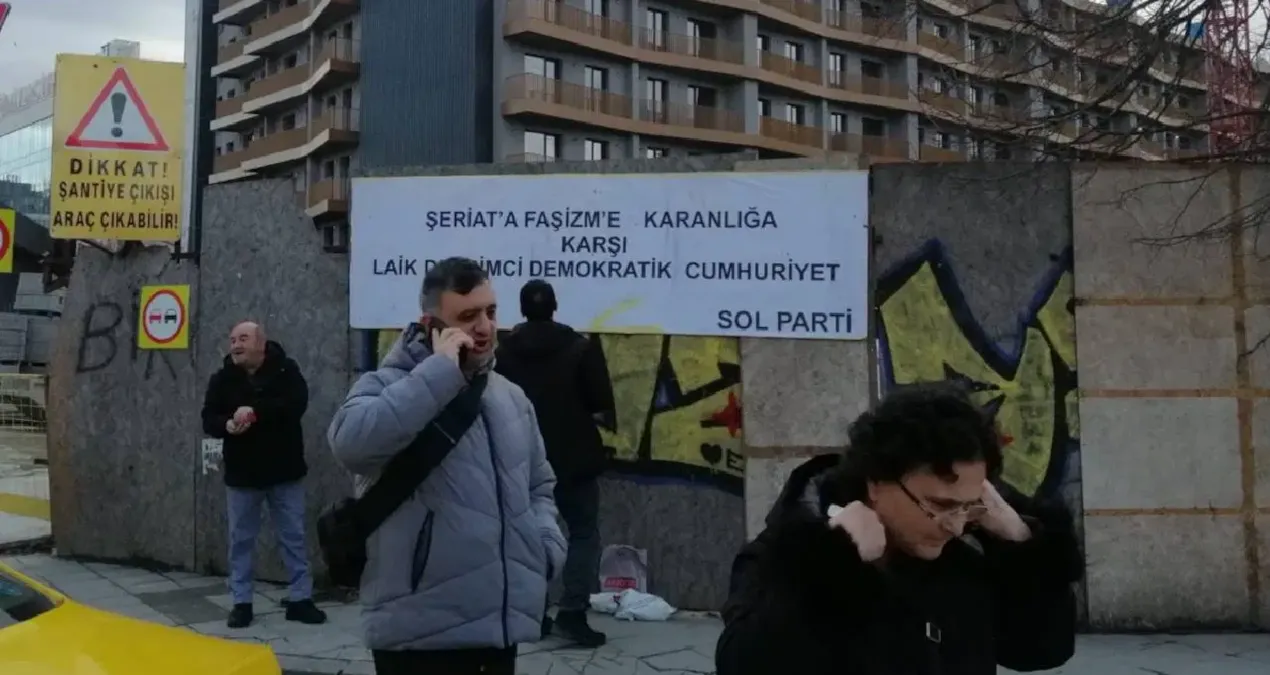 Kritik Açıklama: SOL Parti binasına saldırı: ‘Yaşasın şeriat’ - Son Dakika