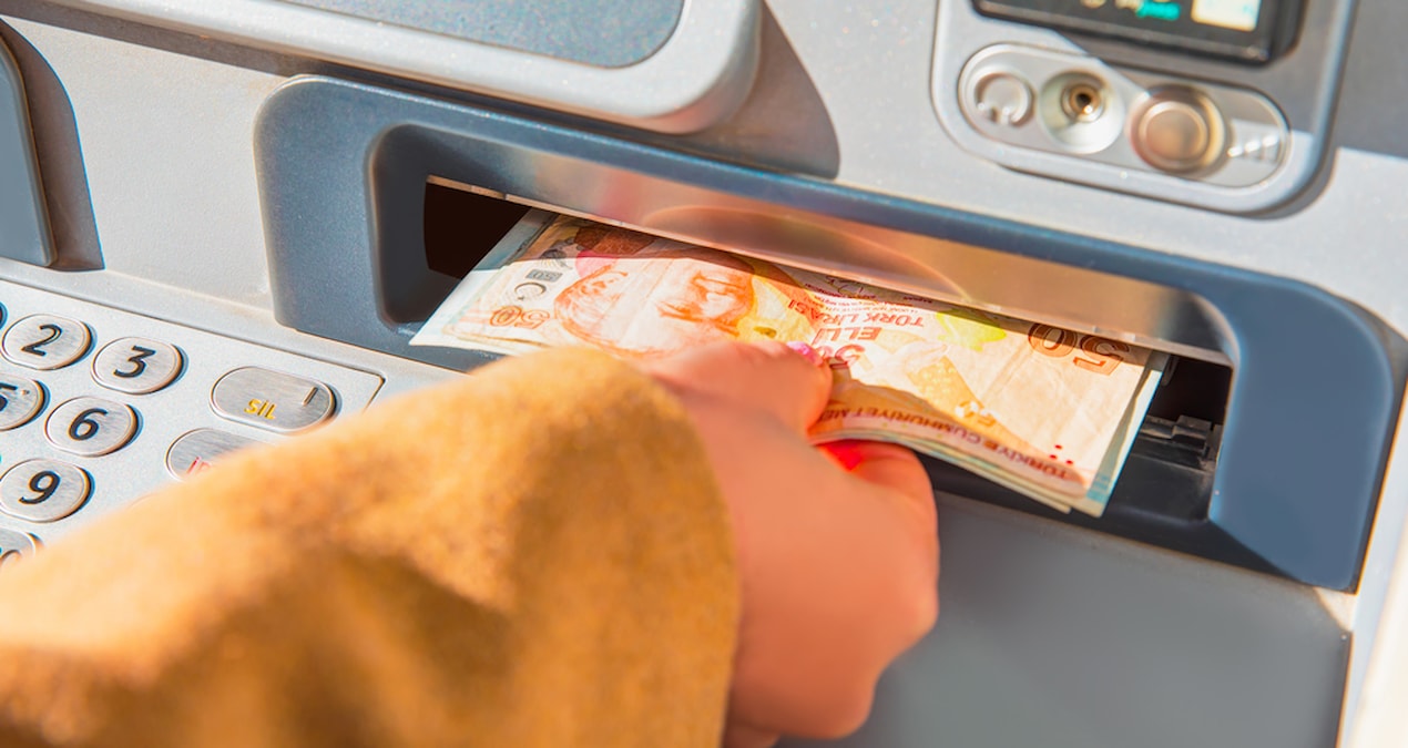 Gündemden Son Bilgiler: Son 10 gün: Telefonunuza o mesaj geldiyse kredi kartınızdaki tüm paranız silinecek! -