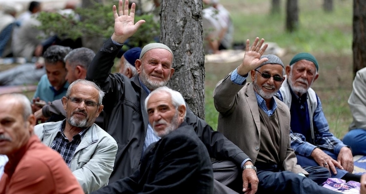 Ayrıntılar Netleşti: Son ankette çarpıcı sonuç: Emekli 'sandığı' bekliyor - Son Dakika Haberleri ve Merak Edil