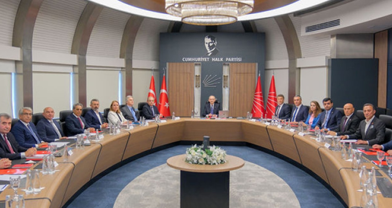 Kritik Açıklama: Son dakika...CHP'de 3 mevcut 3 eski il başkanı YDK'ya sevk edildi - Son Dakika Haberleri - So