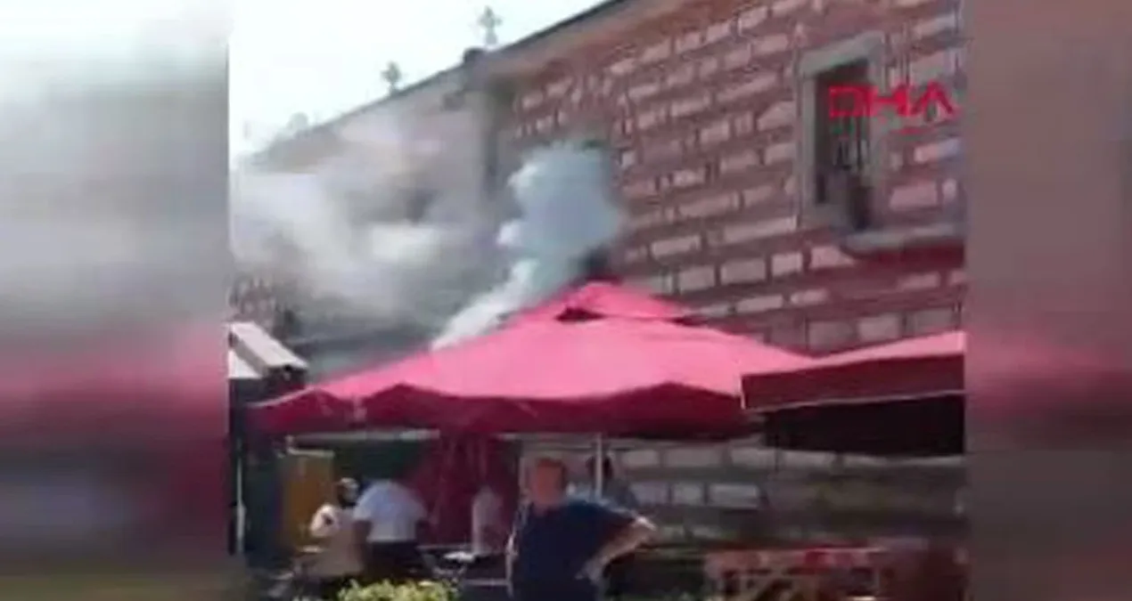 Breaking news... A fire broke out in the historical Spice Bazaar in Istanbul - News