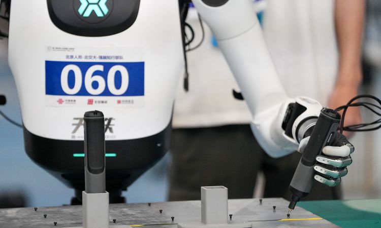 Son Gelişme: 2. Dünya İnsansı Robot Oyunları: Robotlar Günlük Hayat Becerileriyle Yarışıyor ve Merak Edilenler