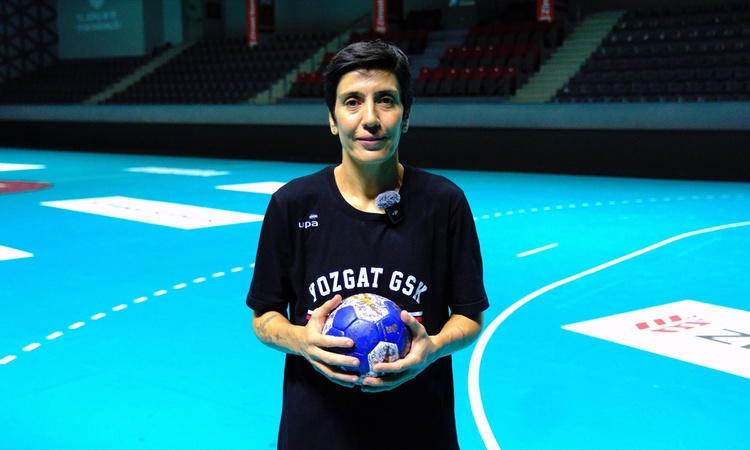 Son Gelişme: 46 yaşındaki Yeliz Özel, Yozgat GSK ile ilk 4 ve Avrupa hedefi için mücadele ediyor: Gelişmeler T