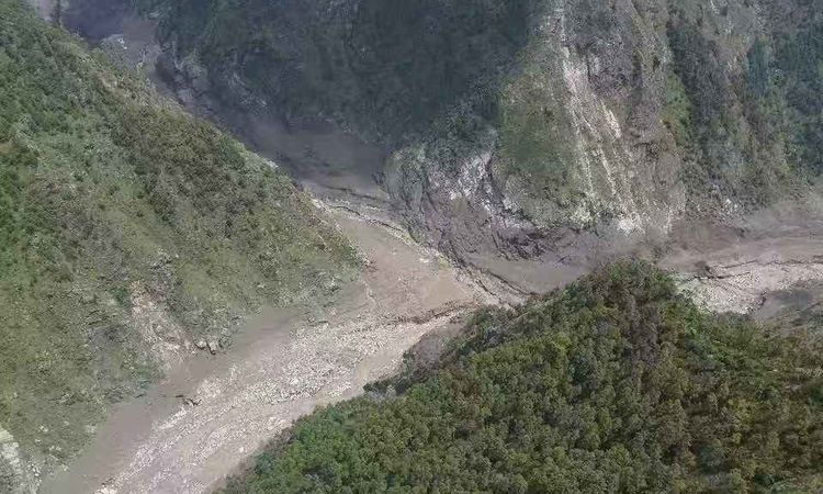 Son Gelişme: ABD Büyükelçisi, Xizang'daki Heyelan İçin Taziyelerini İletti ve Merak Edilenler