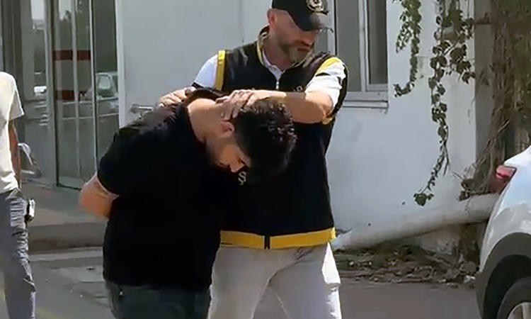 Son Gelişme: Adana'da trafik tartışmasında motosikletliyi tabancayla vuran sürücü hakkında tutuklama kararı ve