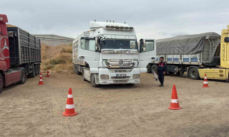Son Gelişme: Afyonkarahisar Emirdağ'da park halindeki tırda 56 yaşındaki sürücü ölü bulundu | İşte Tüm Ayrıntı