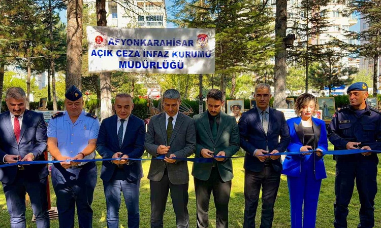 Son Gelişme: Afyonkarahisar'da mahkumların 'Sanat ve Geri Dönüşüm' sergisi ziyaretçilerini ağırladı | İşte Tüm