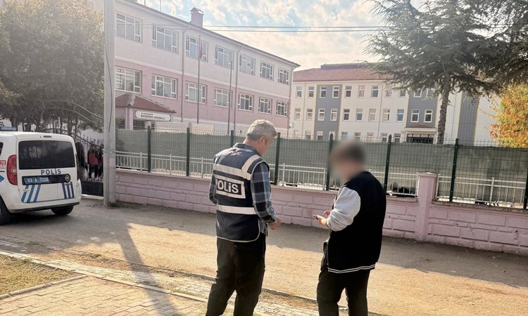 Son Gelişme: Afyonkarahisar'da okul, park ve işletmelerde denetim yapıldı, 1 araca ceza kesildi ve Merak Edile