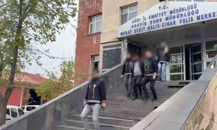 Son Gelişme: Ağrı'da 21 yıl 2 ay kesinleşmiş cezası bulunan cezaevi firarisi hakkında tutuklama kararı verildi