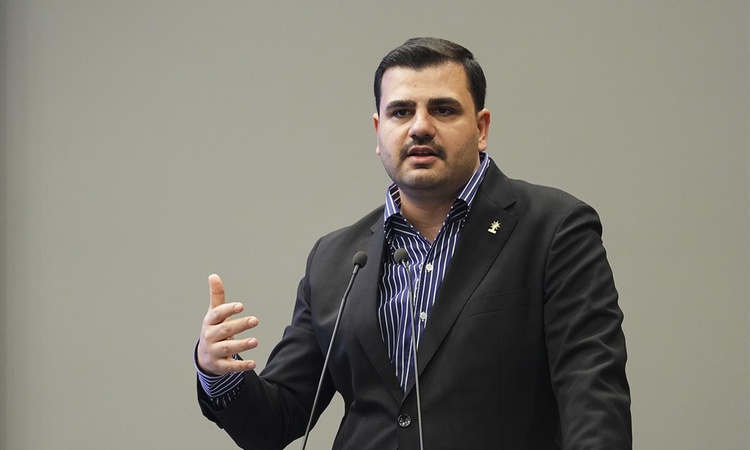 Son Gelişme: AK Parti Genel Sekreteri İnan'dan Özgür Özel'e tepki: Bu yüce çatı kurultay salonlarına benzemez: