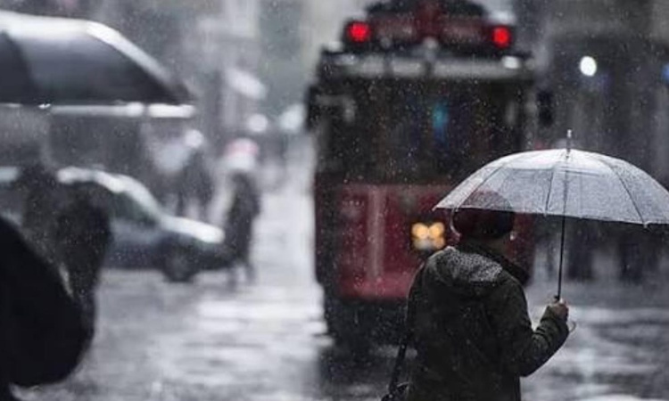 Son Gelişme: AKOM İstanbul için tarih verdi! 40 ilde yağış bekleniyor - Son Dakika Bilgileri