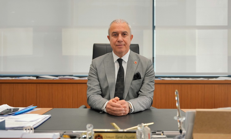 Son Gelişme: Alanya Belediye Başkanı Özçelik, ihraç talebi sonrası CHP'den istifa etti. | İşte Tüm Ayrıntılar