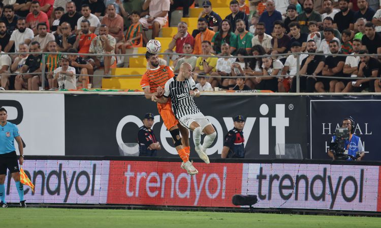 Son Gelişme: Alanyaspor Beşiktaş'ı 1-0 Mağlup Etti - Son Dakika Bilgileri