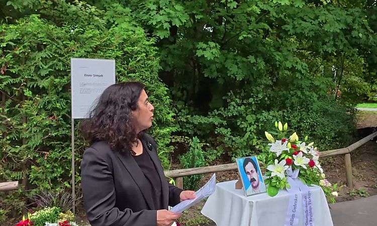 Son Gelişme: Almanya’da aşırı sağcı NSU terör örgütünün ilk kurbanı Enver Şimşek öldürüldüğü yerde anıldı ve M