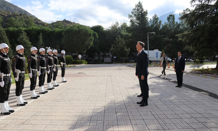 Son Gelişme: Amasya Emniyet Müdürlüğünde Ayhan Saraç görevi Ali Erkan Aktaşgül'e devretti: Gelişmeler Takip Ed
