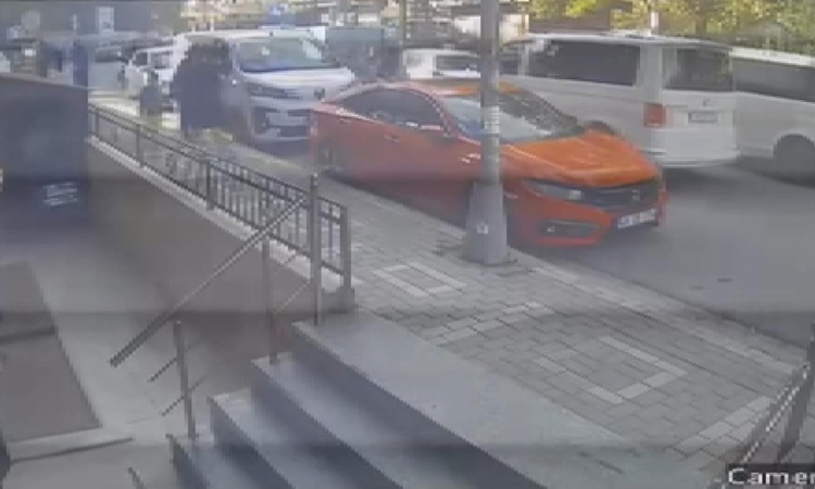 Son Gelişme: Avcılar'da esnafı darbeden ters yönden gelen sürücü yakalandı, 180 bin lira ceza aldı: Gelişmeler