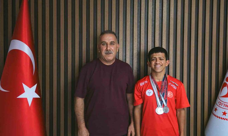 Son Gelişme: Aydınlı Sporcu Erdem Günay Atacan'dan 4 Gümüş Madalya ve Milli Takım Barajı