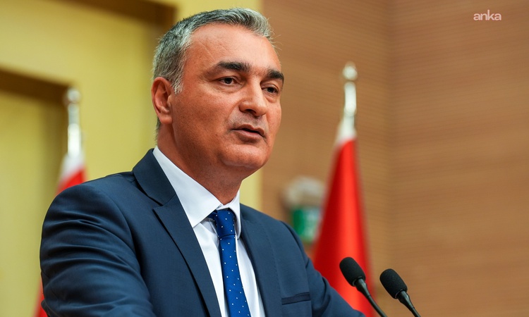 Son Gelişme: AYM önünde intihar girişiminde bulunan 60 yaşındaki emekli polis yaşamını yitirdi: Gelişmeler Tak