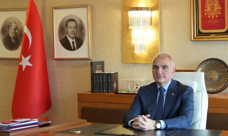 Son Gelişme: Bakan Ersoy, İpsala ve Kapıkule'deki operasyonlarda emeği geçenlere teşekkür etti ve Merak Edilen