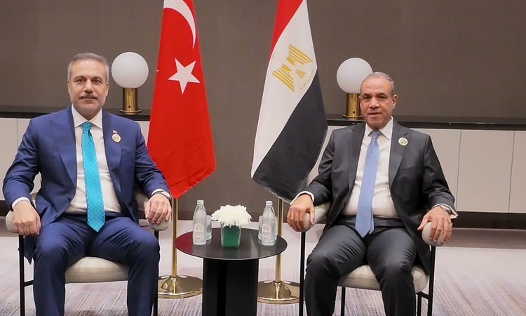 Son Gelişme: Bakan Fidan, Bağdat'ta İİT toplantısında Mısırlı mevkidaşıyla görüştü