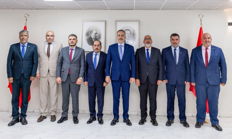 Son Gelişme: Bakan Fidan, Suriye Türkmen Meclisi Başkanı Mustafa ve beraberindeki heyet ile görüştü ve Merak E