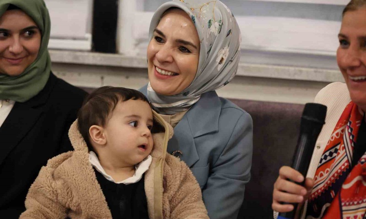 Son Gelişme: Bakan Göktaş, Afyonkarahisar Sultandağı’ndaki Anne Kız Buluşması’nda yer aldı: Gelişmeler Takip E