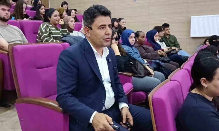 Son Gelişme: Bakan Yardımcısı Boyraz, Bartın Üniversitesi öğrencilerine milli hızlı treni anlattı: Gelişmeler