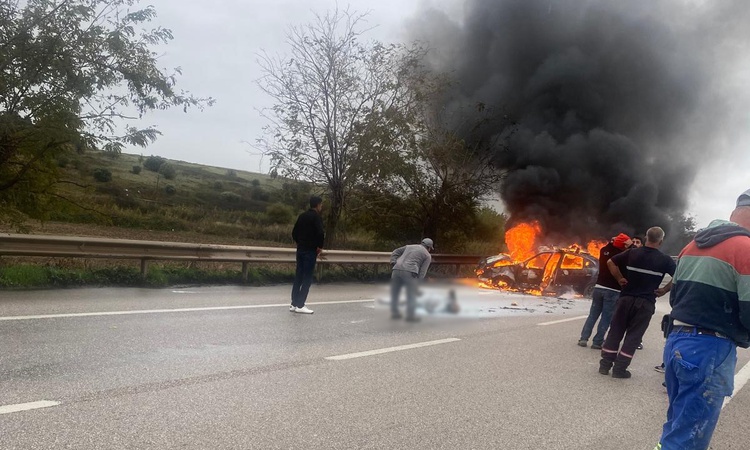 Son Gelişme: Balıkesir Bandırma'da alev alan otomobilde 2 kişi yaralandı, birinin durumu ağır ve Merak Edilenl
