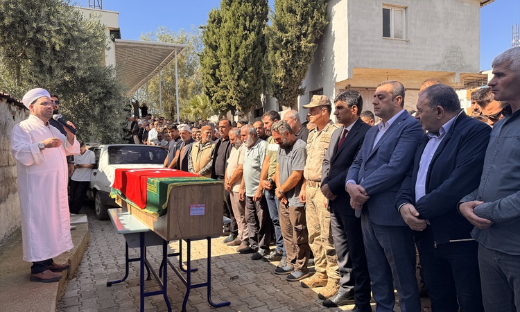 Son Gelişme: Batan gemide ölen Özgür Gönül Mersin'de, Mahmut Demir Hatay'da defnedildi ve Merak Edilenler