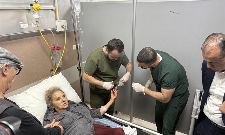 Son Gelişme: Batı Şeria'da zeytin hasadı izlerken Washington Post fotomuhabiri saldırıda yaralandı