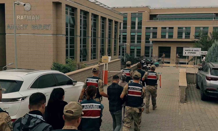 Son Gelişme: Batman merkezli yasa dışı bahis operasyonunda 119 şüpheliden 80'i hakkında tutuklama kararı veril