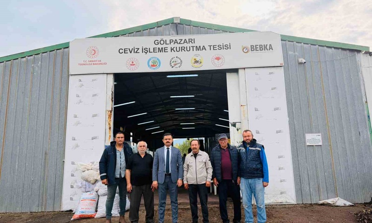 Son Gelişme: Bilecik Gölpazarı Kaymakamı, yılda yaklaşık 400 ton ceviz kurutulan tesisi ziyaret etti