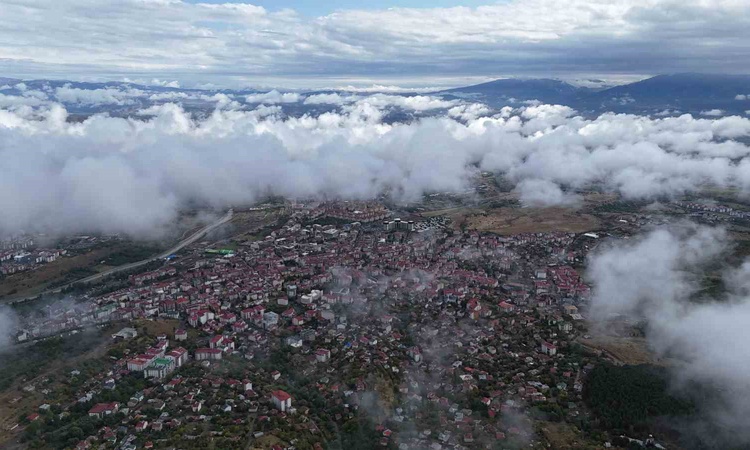 Son Gelişme: Bingöl'de yağışların ardından alçak kesimlere inen bulutlar dronla görüntülendi ve Merak Edilenle