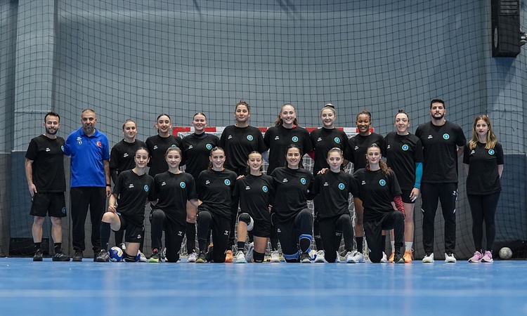 Son Gelişme: Bursa Büyükşehir Belediyespor, Manisa'da yenilmezlik serisini sürdürmek istiyor: Gelişmeler Takip