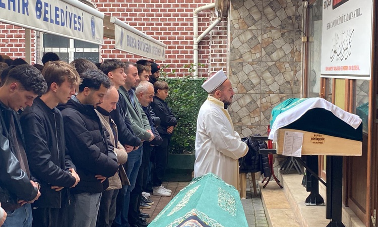 Son Gelişme: Bursa İnegöl'de bıçaklanarak hayatını kaybeden Emre Acar toprağa verildi | İşte Tüm Ayrıntılar