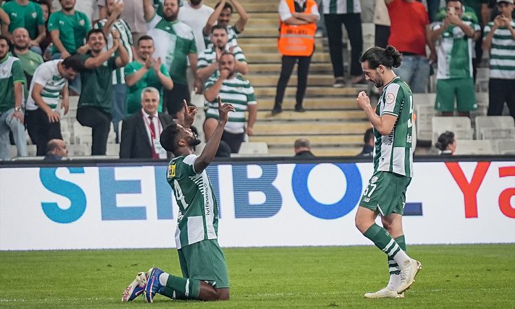 Son Gelişme: Bursaspor sahasında İstanbulspor'u 4-0 mağlup etti