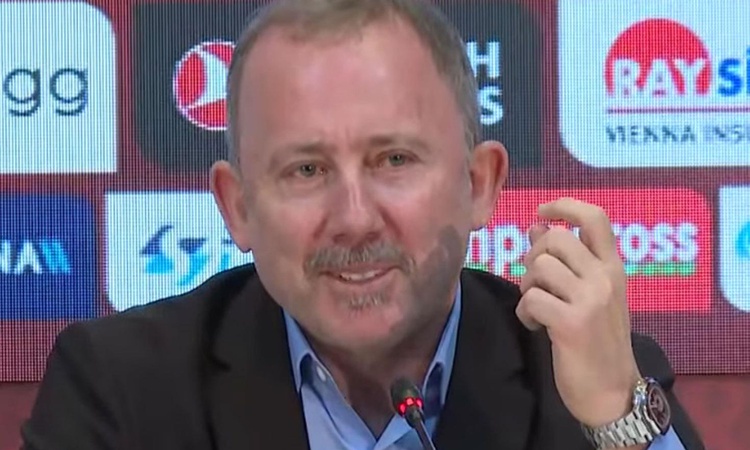 Son Gelişme: Canlı aktarıyoruz! Sergen Yalçın için imza töreni düzenleniyor - Son Dakika Bilgileri
