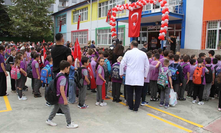 Son Gelişme: Çarşamba’da okullar öğrencilerle şenlendi | İşte Tüm Ayrıntılar