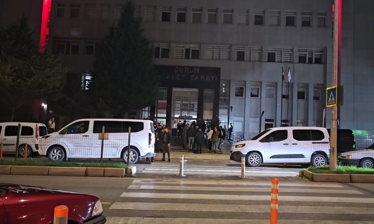 Son Gelişme: Çorum'da 1 ölü ve 2 yaralıyla sonuçlanan kavgada 2 şüpheli hakkında tutuklama kararı verildi | İş