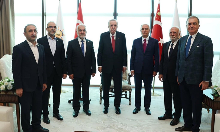Son Gelişme: Cumhurbaşkanı Erdoğan, HÜDAPAR lideri Yapıcıoğlu'nu kabul etti