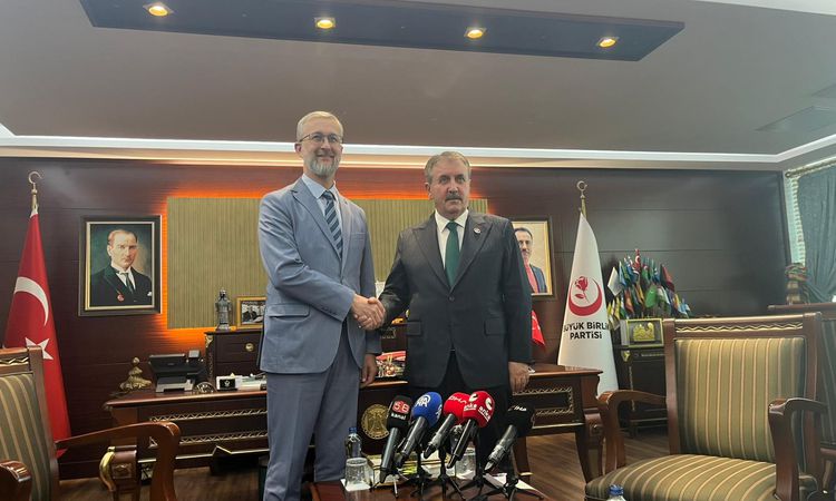 Son Gelişme: Destici, Ukrayna Büyükelçisi Celalov ile bir araya geldi: Gelişmeler Takip Ediliyor