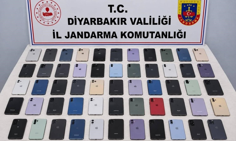 Son Gelişme: Diyarbakır'da jandarma operasyonlarında 14 bin 803 paket kaçak sigara ele geçirildi