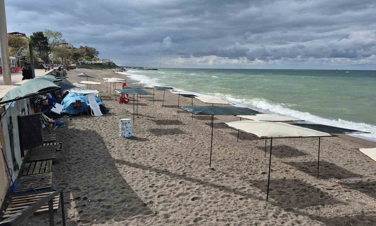 Son Gelişme: Düzce Akçakoca'da 3 mavi bayraklı plajlar tatil sezonu bitince sessizleşti ve Merak Edilenler