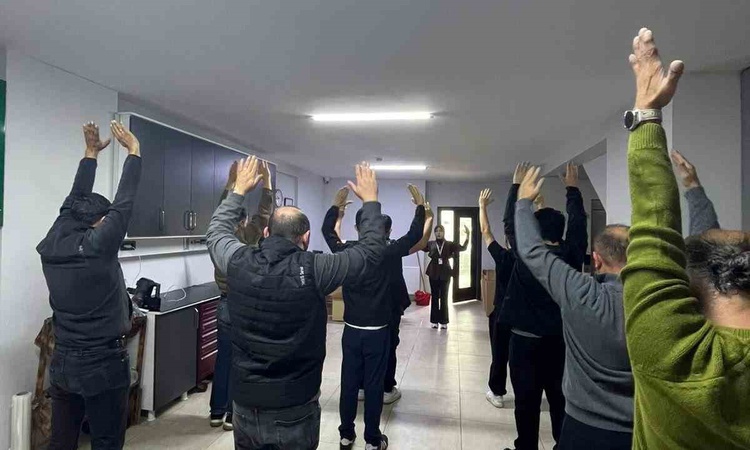 Son Gelişme: Düzce Akçakoca'da 'Mahallemde Hareket Var' projesiyle esnafa egzersiz yaptırıldı ve Merak Edilenl