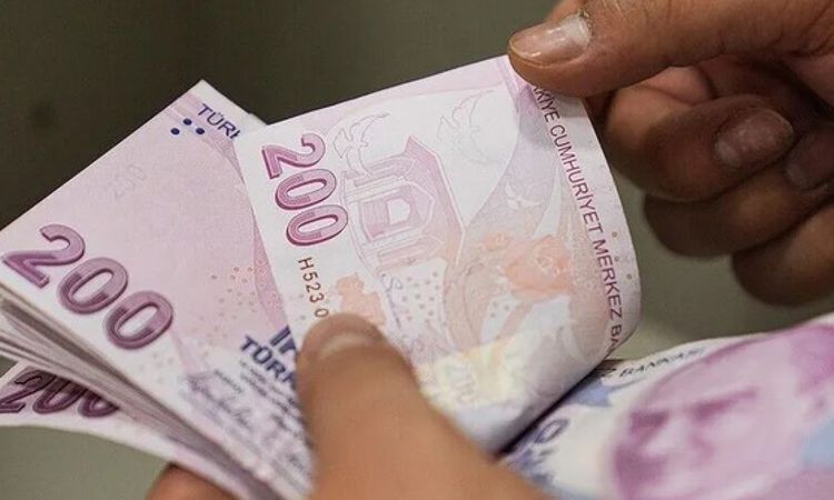 Son Gelişme: Emekli maaşlarında seyyanen zam beklentisi: AYM sürecinde dosyalar birleşti ve Merak Edilenler