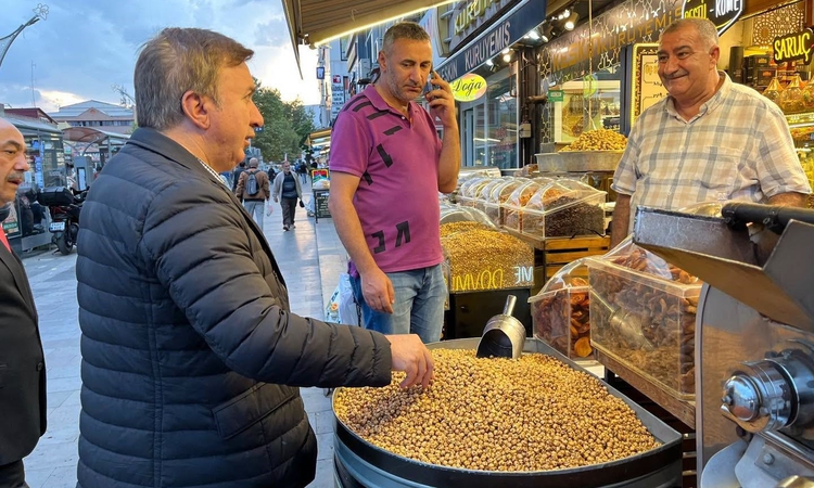 Son Gelişme: Erzincan Valisi Aydoğdu, çarşıda vatandaş ve esnafla buluşup talepleri dinledi - Son Dakika Bilgi