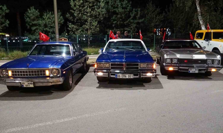 Son Gelişme: Erzurum'da 18 klasik araçlı konvoy, Türkeş'in ilk sahibi olduğu araçla tur attı: Gelişmeler Takip