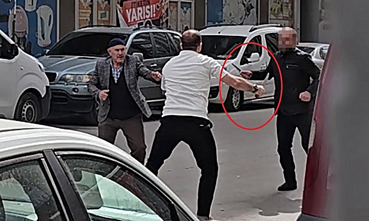 Son Gelişme: Erzurum Yakutiye'de M.E.B., bıçakla babasına saldıran H.T.'yi bacağından vurdu: Gelişmeler Takip
